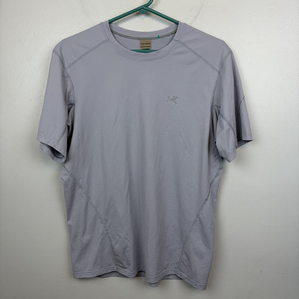Arc'teryx Shirt‎ Mens Medium Gray Performance Base Short Sleeve Athletic Motus